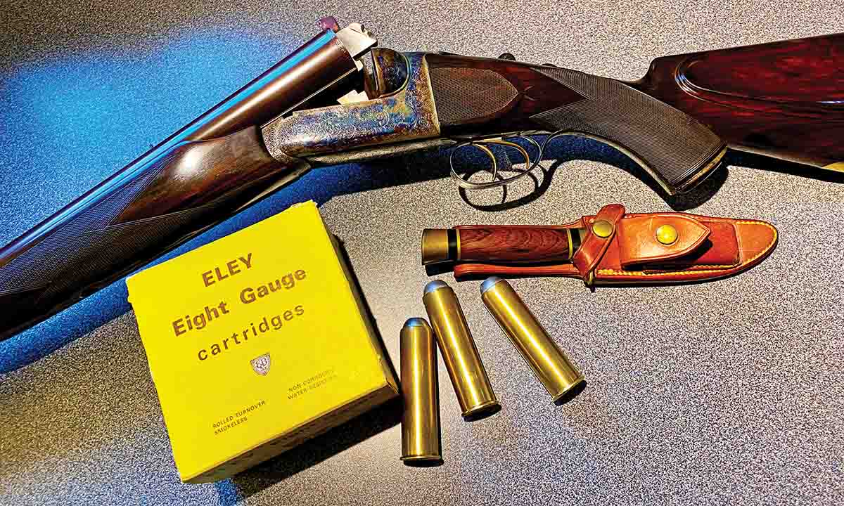 Westley Richards #17417 - Best quality 8-gauge Explora, detachable locks, hinged cover plate, two triggers, square back, Westley Richards snap lever work. Completed on November 27, 1912, for Manton & Co., Calcutta.